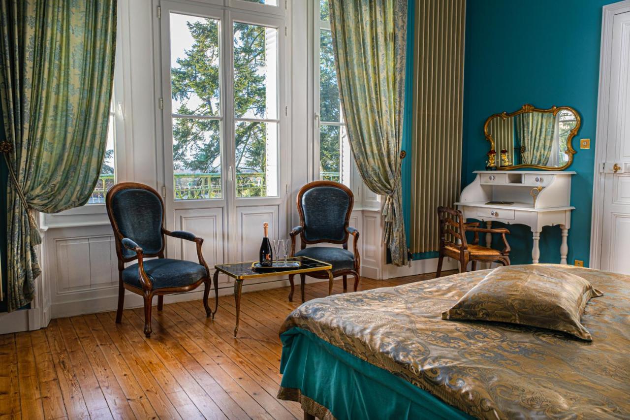Le Chateau Des Tourelles En Vendee La Gaubretiere Ngoại thất bức ảnh